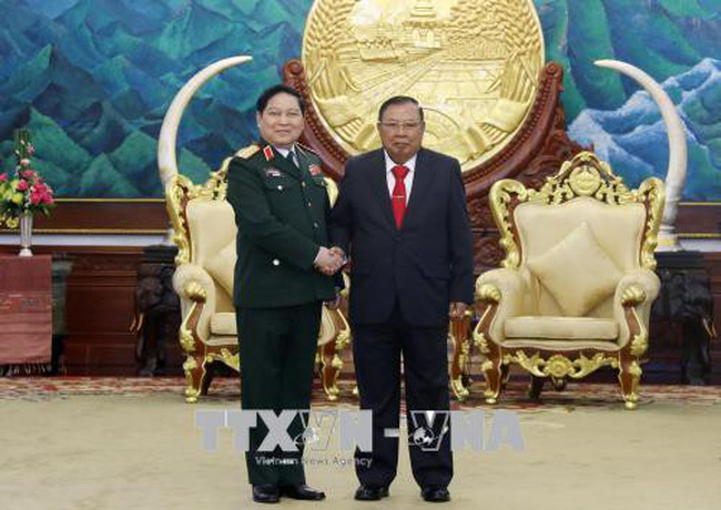 Đại tướng Ngô Xuân Lịch hội kiến với Tổng Bí thư, Chủ tịch nước Lào